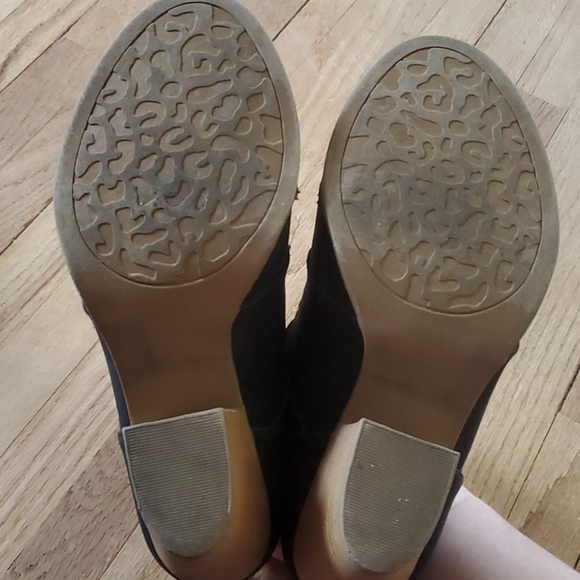 DONATED - Picture 4 of 4